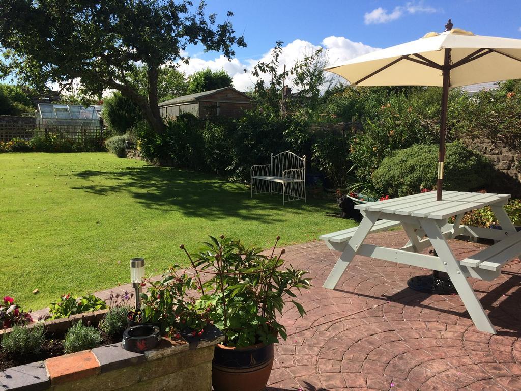 Woodlands Guest House Saundersfoot Esterno foto