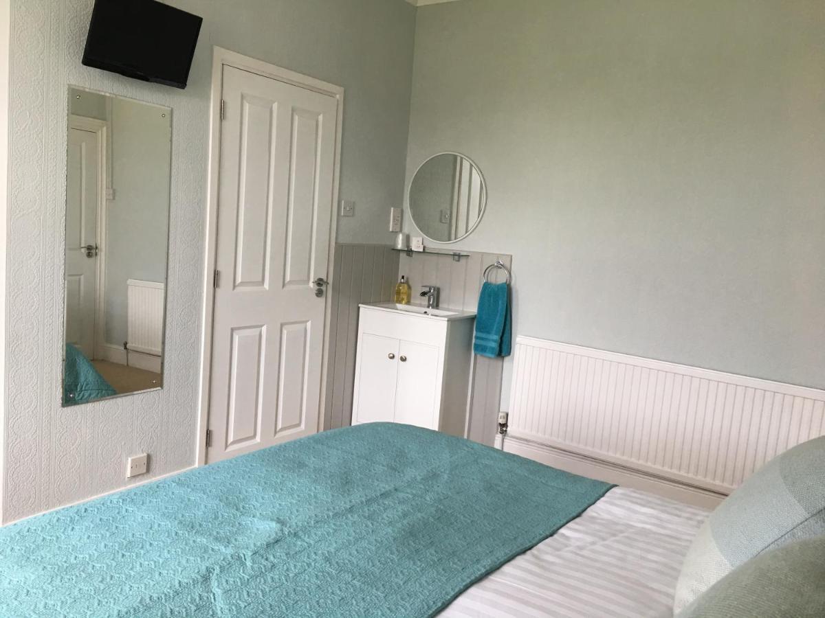 Woodlands Guest House Saundersfoot Esterno foto