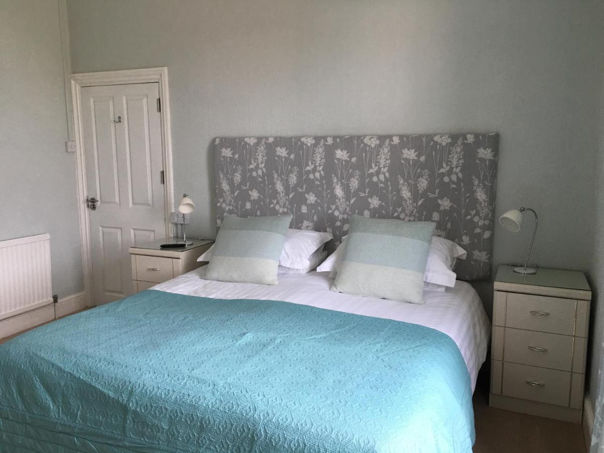 Woodlands Guest House Saundersfoot Esterno foto